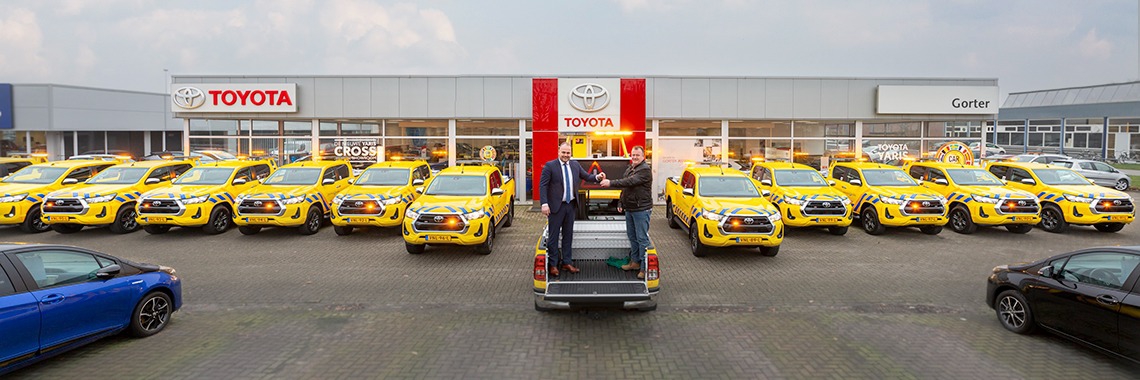Levering van 13 nieuwe Toyota's aan de Provincie Drenthe